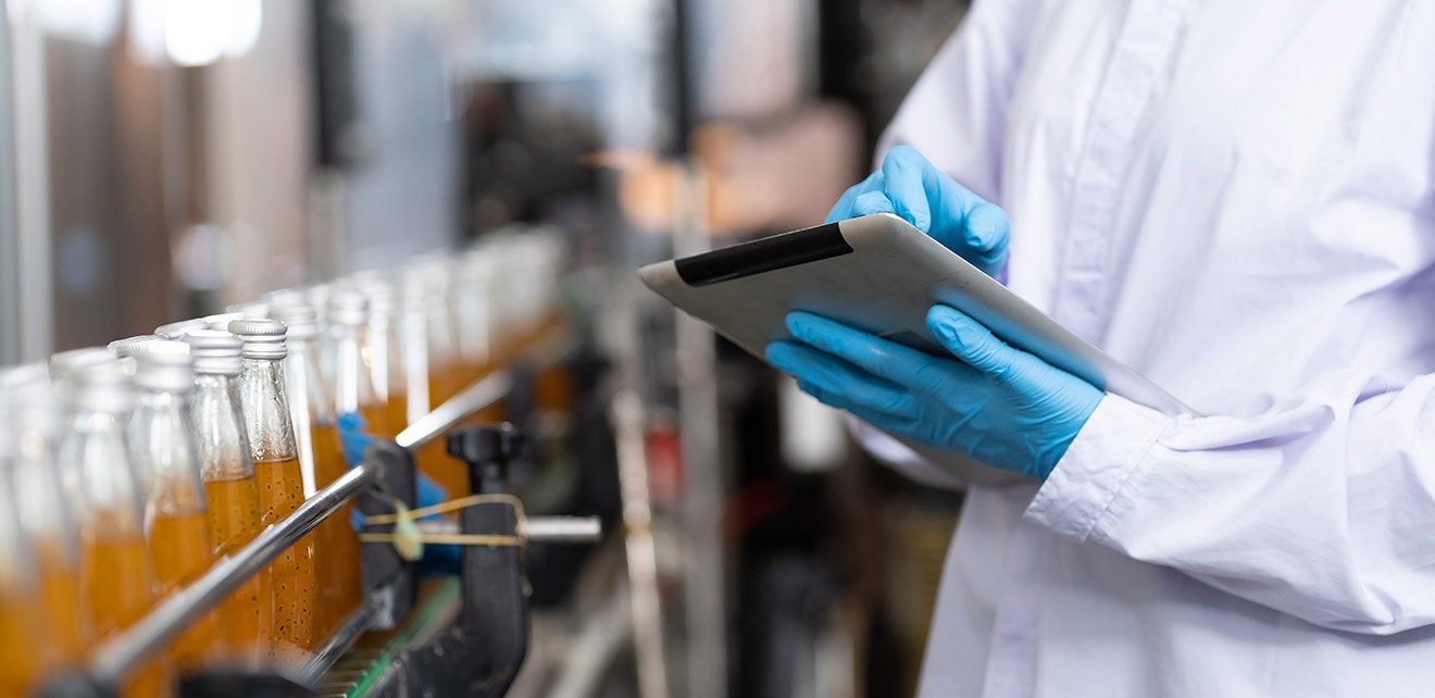 MFG Blog Deacom How Digital Technology Helps Food And Beverage Manufacturers MFG Blog Deacom How Digital Technology Helps Food And Beverage Manufacturers