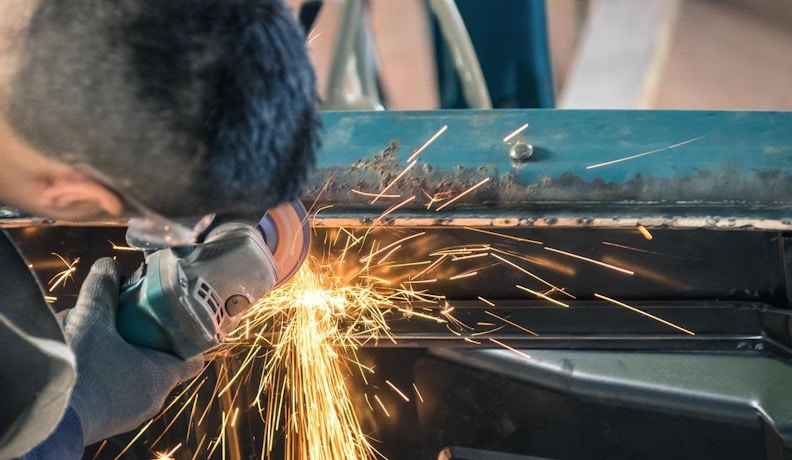 JobBOSS² ERP for Metal Fabricators Metal fabrication plant worker