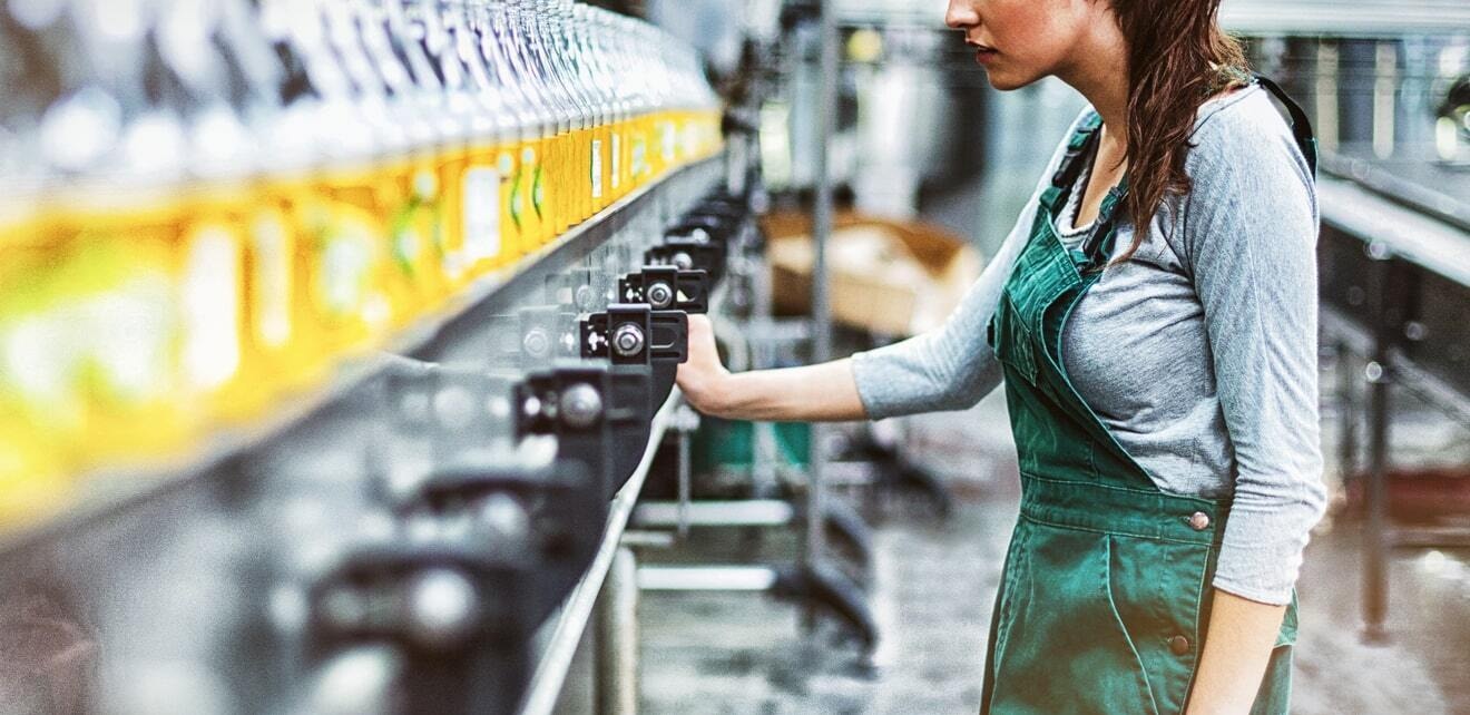 Deacom ERP for Food and Beverage Deacom: ERP for food and beverage industries